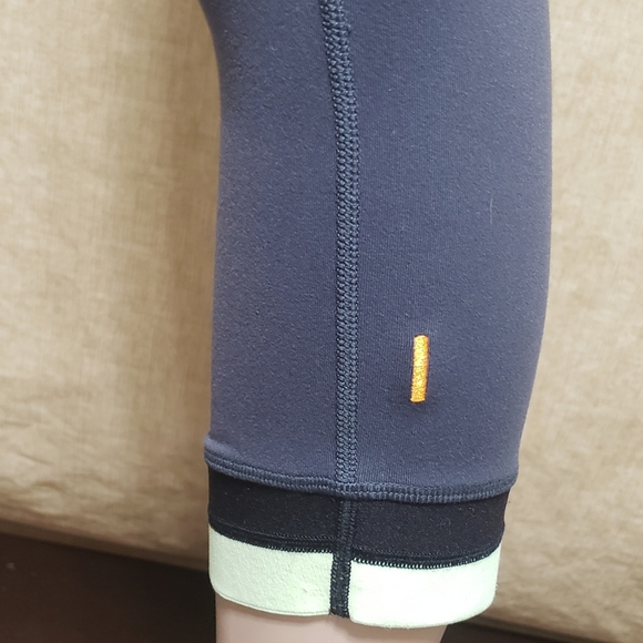 Lucy Powermax Capri Leggings Sz XS - Picture 11 of 11